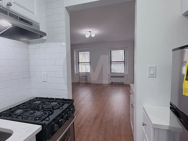 134 W 46th St #4 — Photo 6