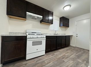 616 5th St APT A, Taft, CA
