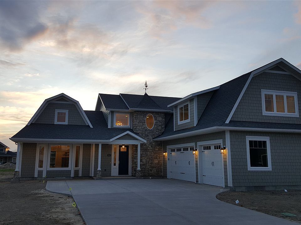 1st image of 741 Sunshine Dr