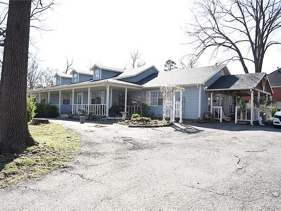 2nd image of 21865 Davidson Rd