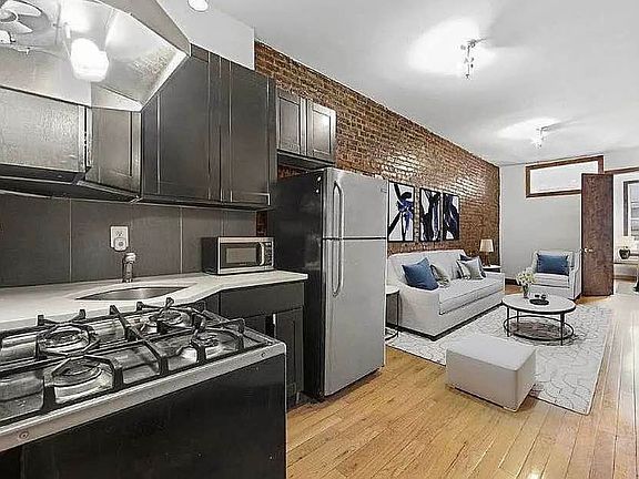 2nd image of 886 Flushing Ave APT 1R