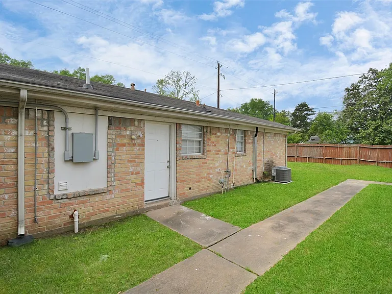 8622 Elbert St #B — Photo 21