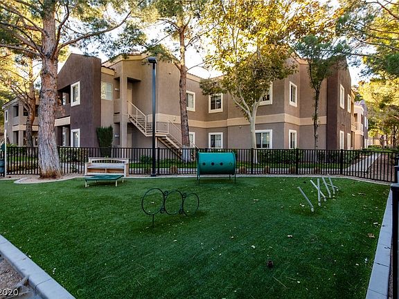 3rd image of 5250 Rainbow Blvd #2171