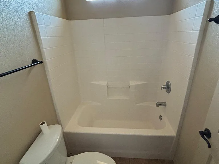 1427 N Avenida Serenidad Ave — Photo 22