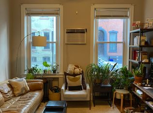 120 N 21st St APT 1F, Philadelphia, PA 19103