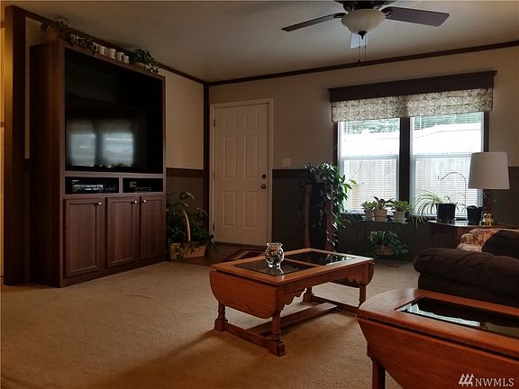 2nd image of 5526 Yakima Ln SE