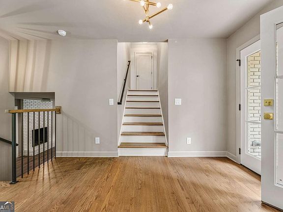 5th image of 2820 Ponderosa Cir
