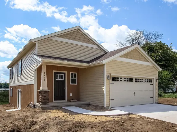 12624 S Patricia Ave, Grant, MI 49327