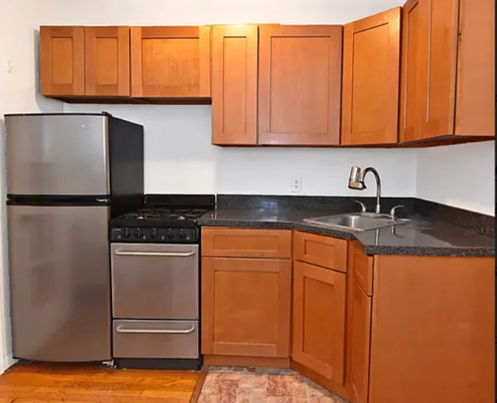 190 Orchard St #5B — Photo 1
