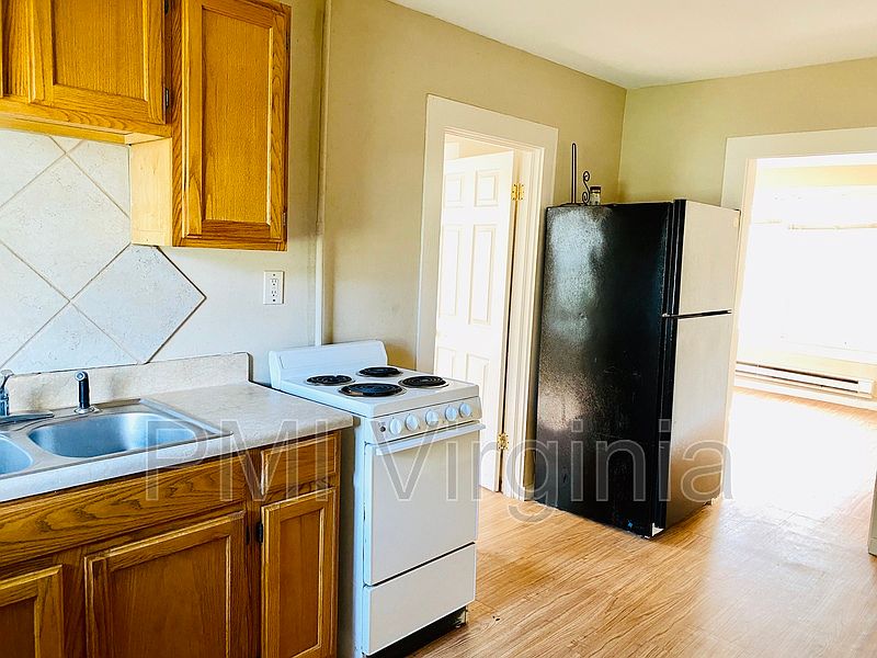 1st image of 84 Nicholson St