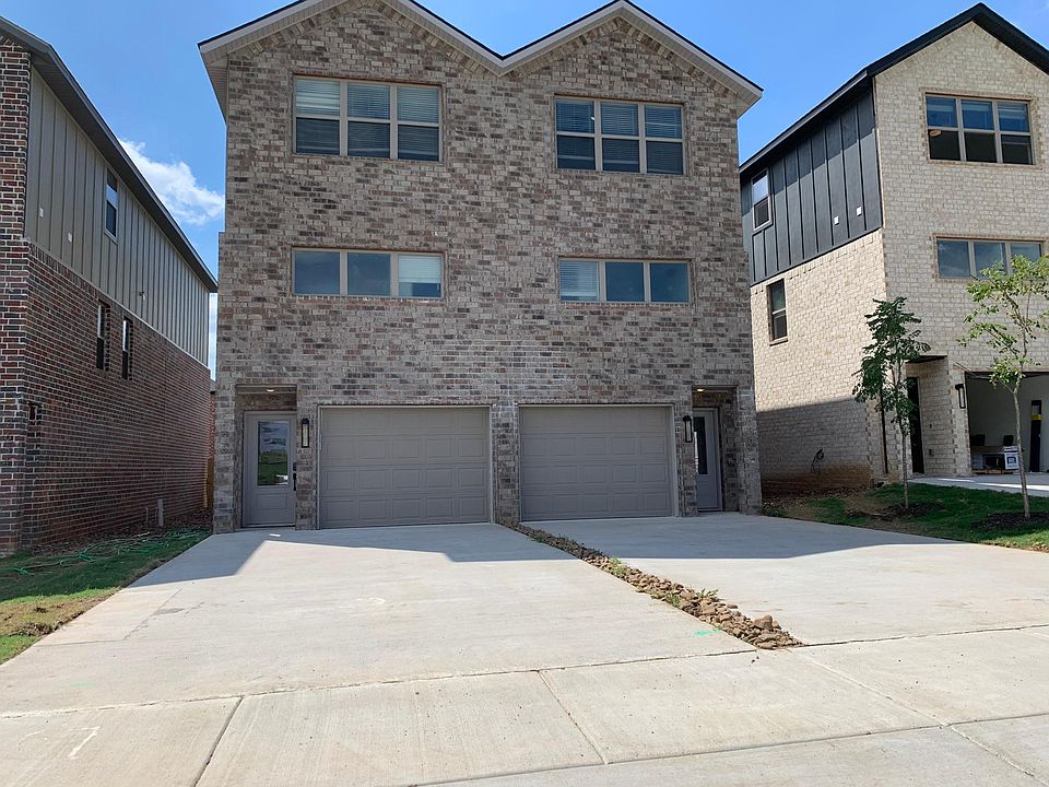 1st image of 2630 SW Livingston Sq #2