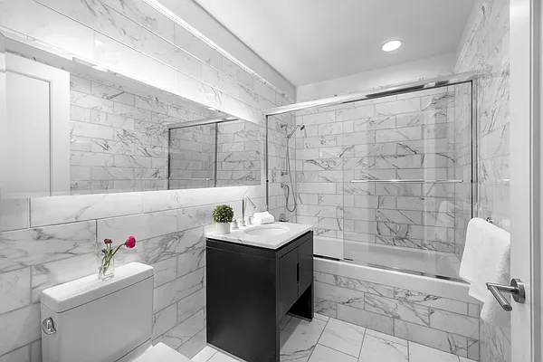 Rented by Douglas Elliman | media 27