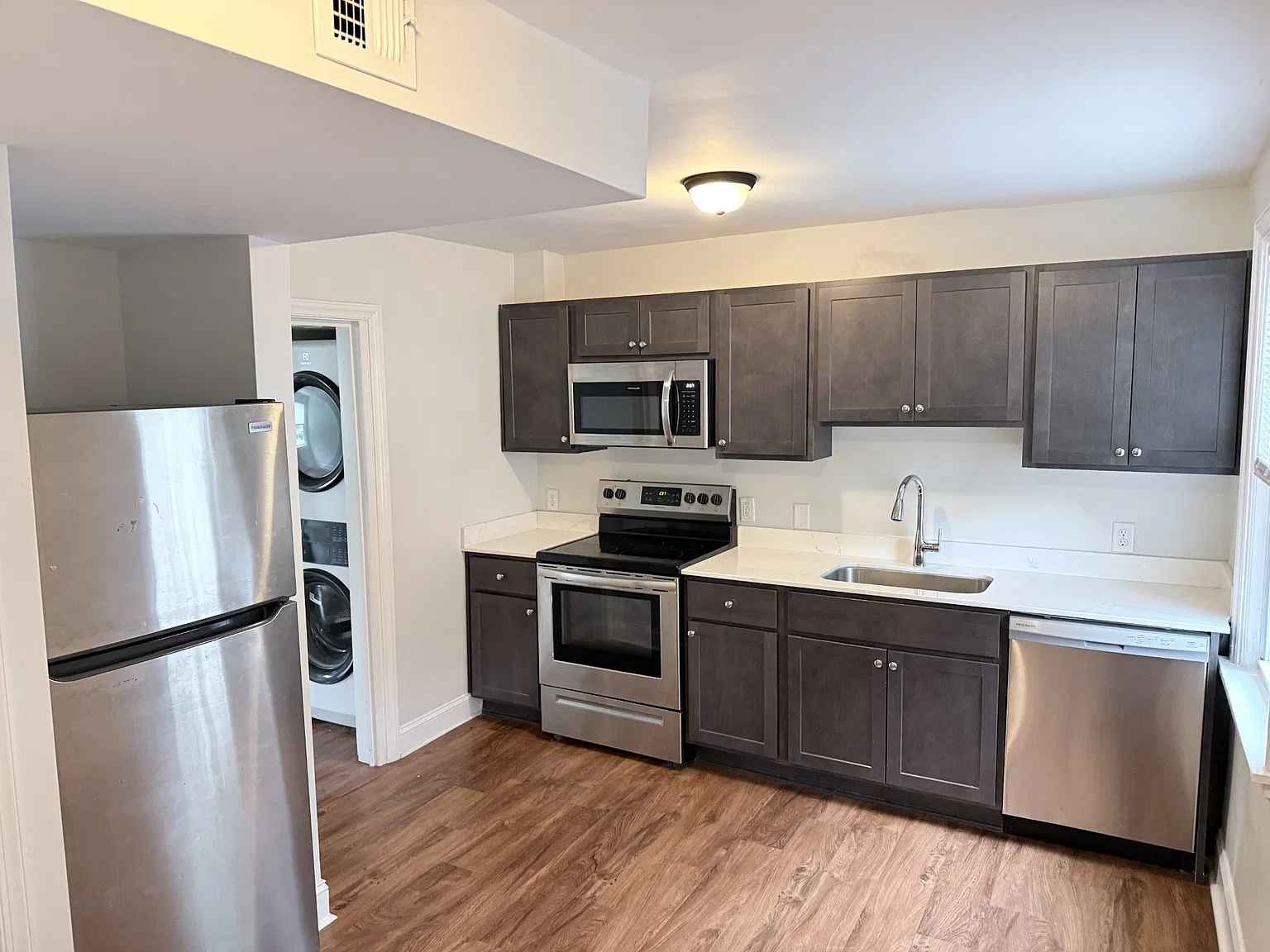 3925 Cutshaw Ave — Photo 4