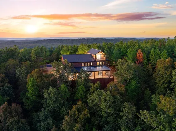 208 Alder Pl, Broken Bow, OK 74728