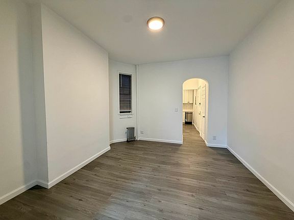 4th image of 712 9th Ave APT 2B