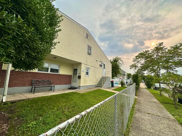 567 Beach 65th Street image 3 of 6