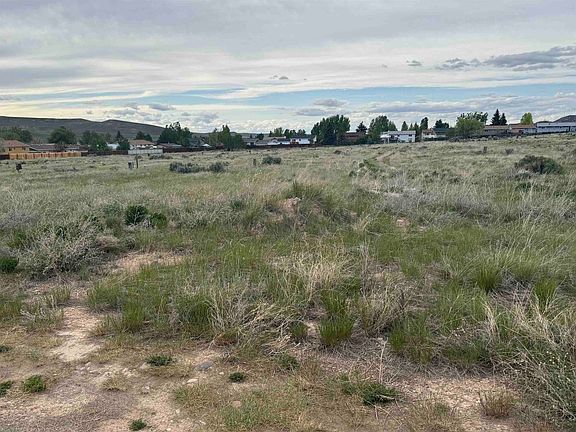 3rd image of On Wastach Rd