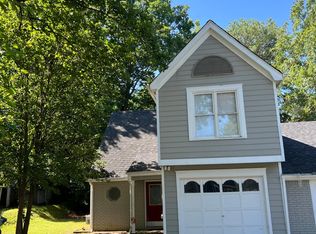 8112 Woodlake Dr, Riverdale, GA 30274