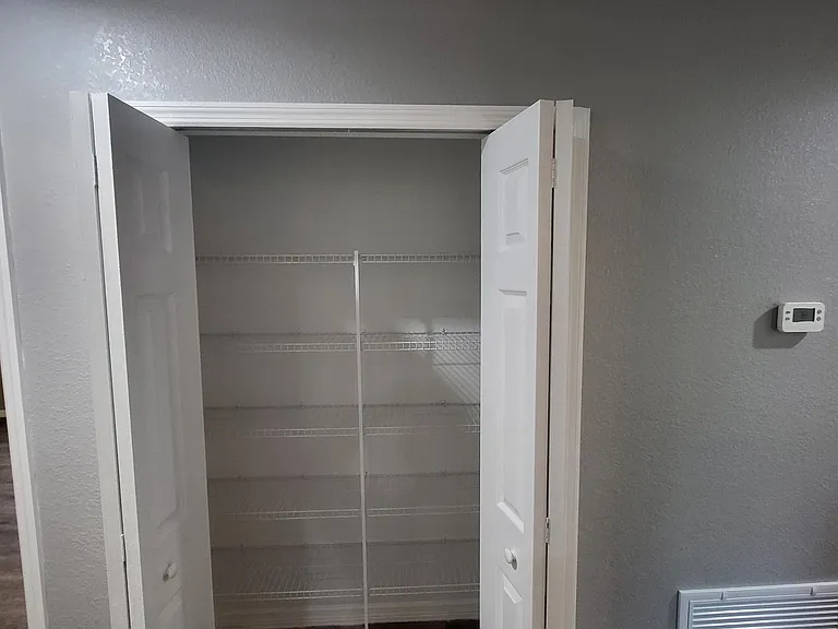 1054 SE Mills Ave — Photo 11