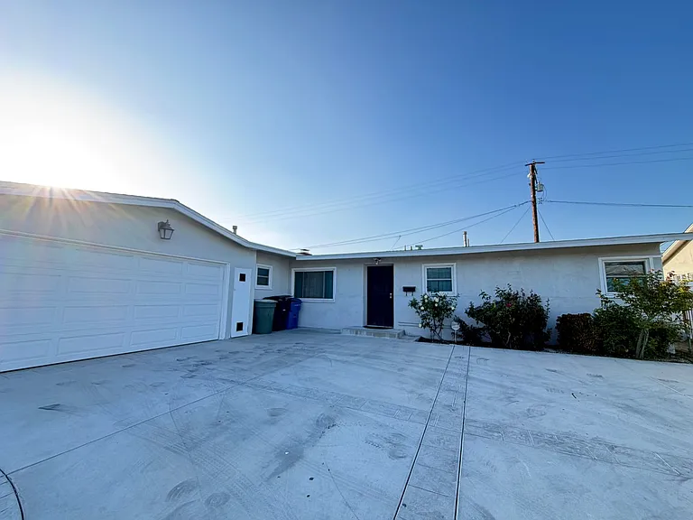 2033 E Garvey Ave N — Photo 1
