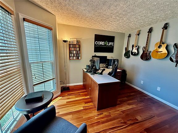 5th image of 4082 Glenrich Cir