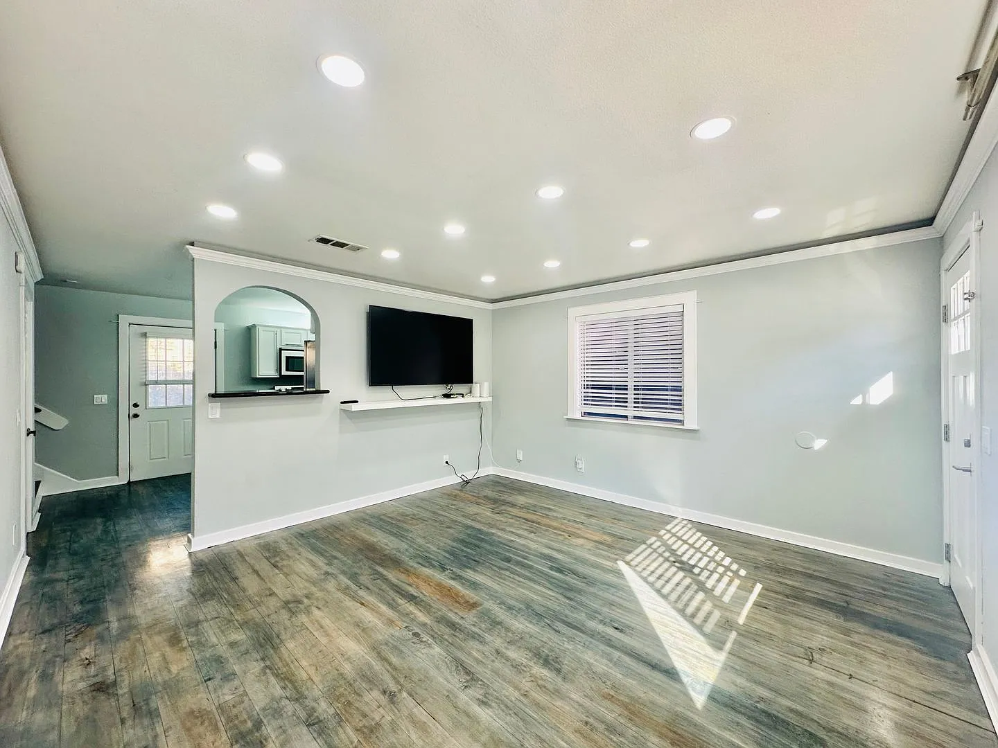 Charming Newly Remodeled 3-Bed, 2.5 Bath 2-Story Home With All Utilities Included! — Photo 3