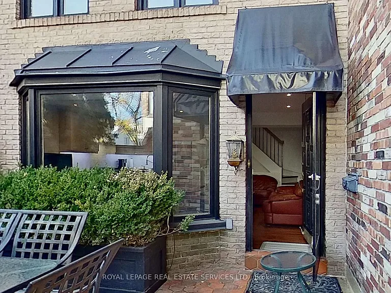 70 Shaftesbury Ave #4 — Photo 5