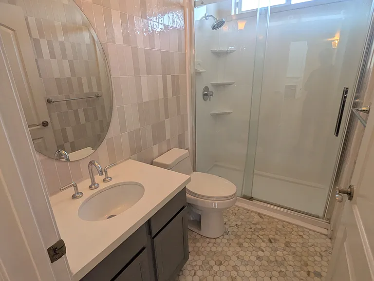 811 N Hayworth Ave #203 — Photo 6