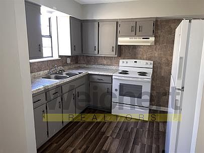 3rd image of 308 S 12th Ave #3