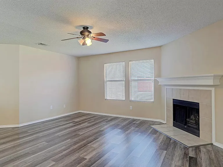 9929 George Washington Dr — Photo 8