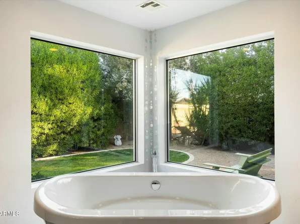 2856 E COCHISE Road, Phoenix, AZ 85028