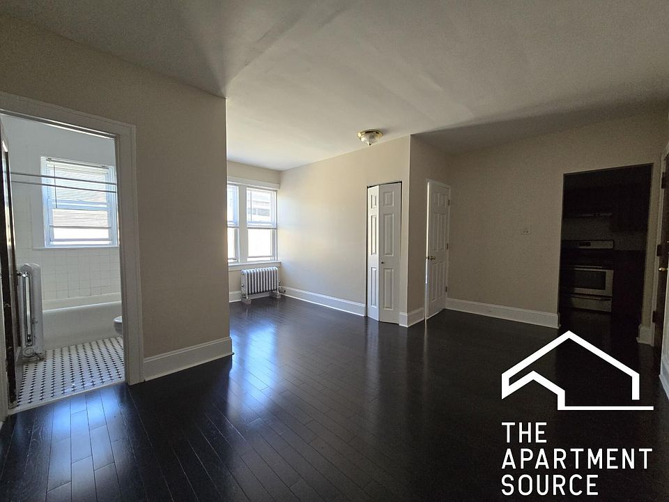 1st image of 1333 W Birchwood Ave APT 304