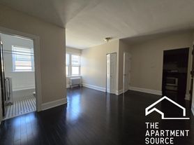 1333 W Birchwood Ave