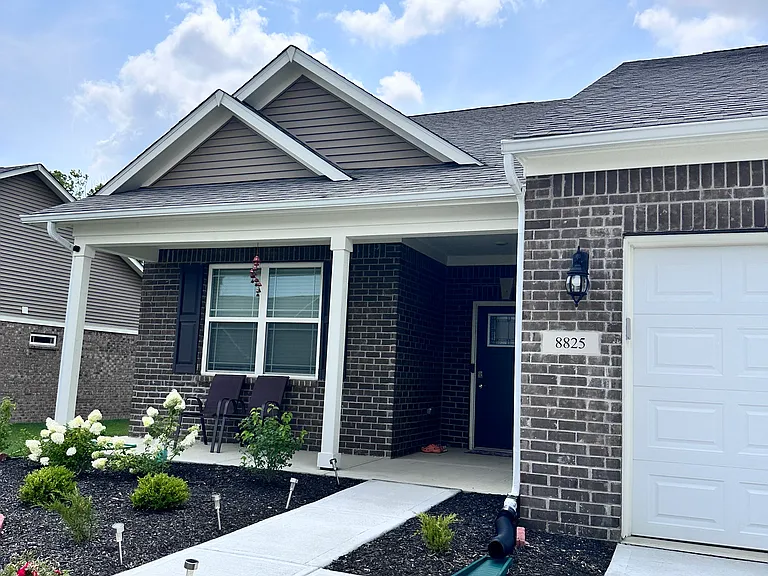 8825 Faulkner Dr — Photo 3