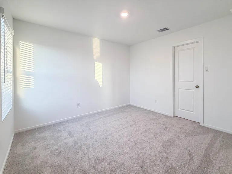 3016 Angelic Rose Ln — Photo 26