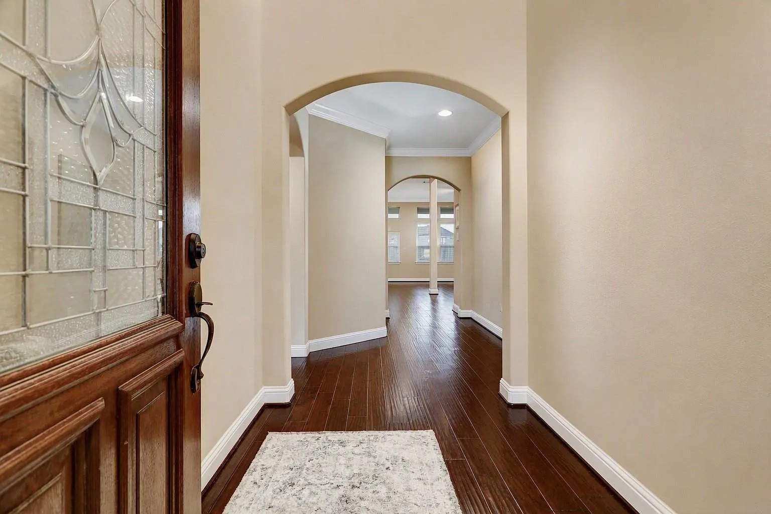 4 bed, 3.5 bath, 2643 sqft, $2,400 — Photo 4
