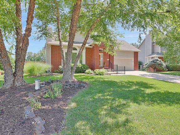 2nd image of 3038 N Wild Rose Ct