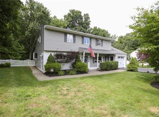 758 Oakside Rd, Yorktown Heights, NY 10598