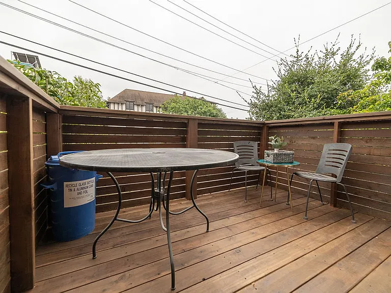 2731 Durant — Photo 49