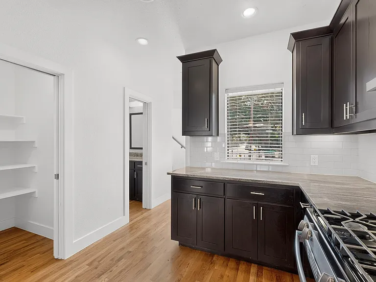 4950 Cedar Springs Rd #301 — Photo 7