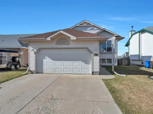 5812 S 64 Avenue Close, Rocky Mountain House, AB T4T 1N5