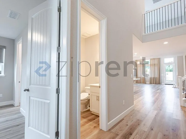 2776 Elderberry St — Photo 5
