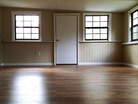 5th image of 12904 NE 6th Ave