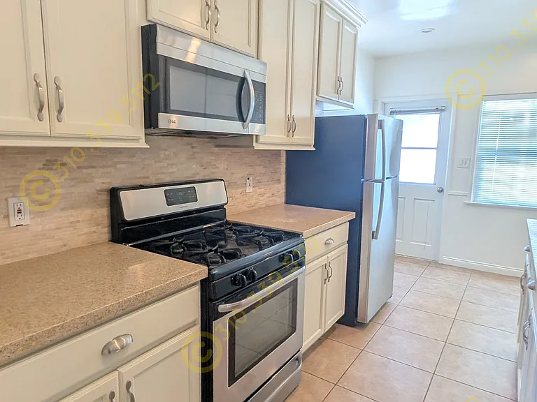 2400 Grandview Ave — Photo 14
