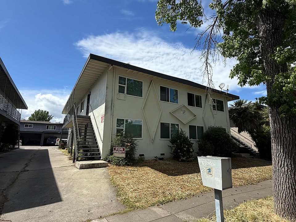 1st image of 1131 Roewill Dr #7