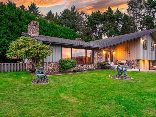 2709 Clay Rd, McKinleyville, CA 95519