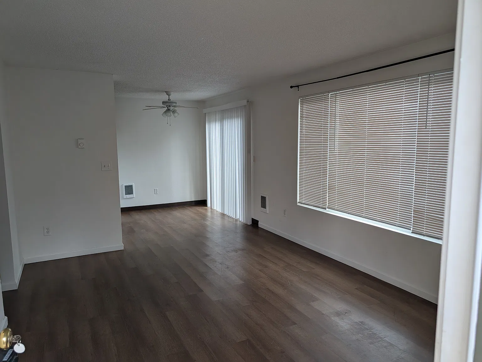 2 bed, 800 sqft, $1,700 — Photo 2