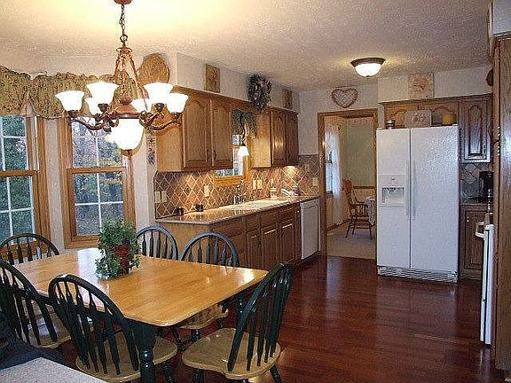 Kitchen - Dinette