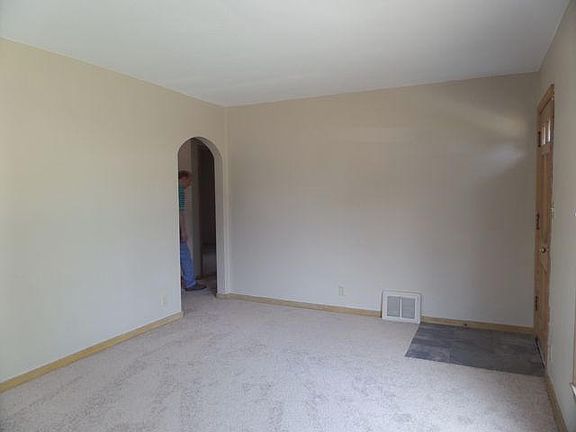 3rd image of 4213 N 94th St