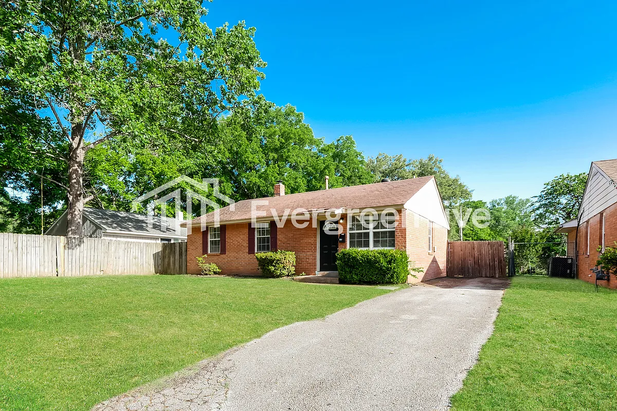 Building Photo - 4610 Violet Ave